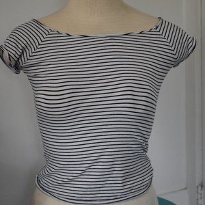 Hollister top size S new without tags